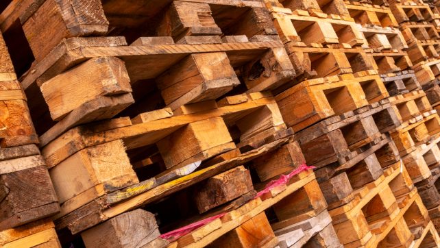 Värmebehandlade lastpallar och kraven för export enligt ISPM15