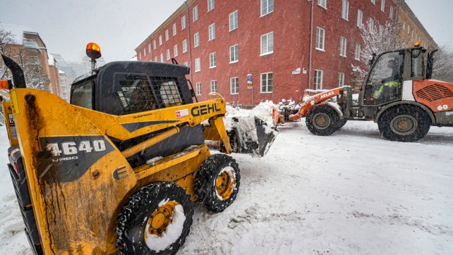 Professionell snöröjning som minskar risker och förbättrar framkomlighet