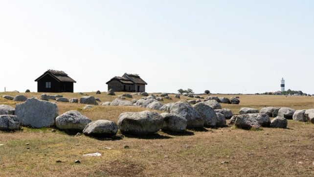 Hur stugor på södra Öland varierar i läge och standard